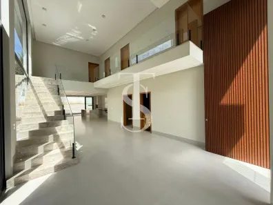 Sobrado com 4 Quartos à venda, 310m² no Jardins Valência, Goiânia