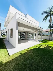 Casa com 4 Quartos à venda, 270m² no Lagoinha, Ubatuba