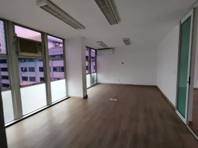 Sala Comercial com 3 Quartos para alugar, 100m² no Cerqueira César, São Paulo