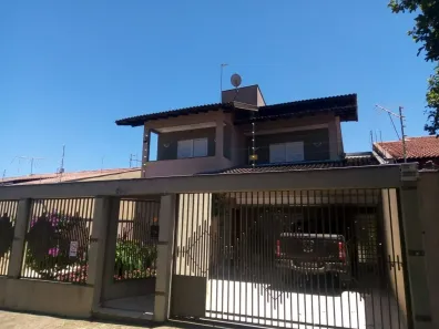 Sobrado com 4 Quartos à venda, 227m² no Monte Belo, Londrina