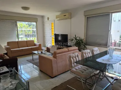Casa com 3 Quartos à venda, 189m² no Jardim Itu, Porto Alegre