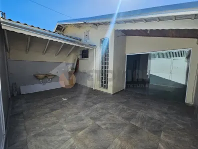 Casa com 2 Quartos para alugar, 65m² no Jardim São Sebastião, Caraguatatuba