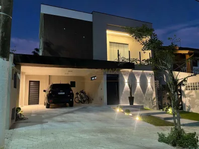 Sobrado com 3 Quartos à venda, 244m² no Urbanova, São José dos Campos
