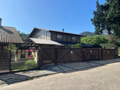 Casa com 5 Quartos à venda, 310m² no Lagoa da Conceição, Florianópolis