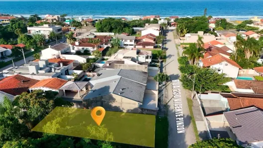 Lote/Terreno à venda, 360m² no Barra do Saí, Itapoá
