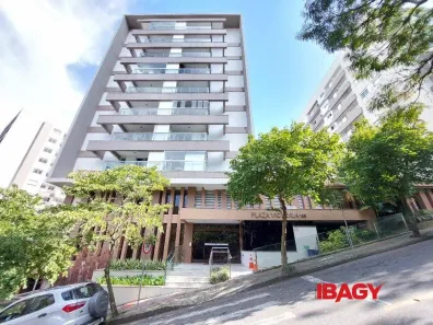 Apartamento com 2 Quartos para alugar, 91m² no Itacorubi, Florianópolis