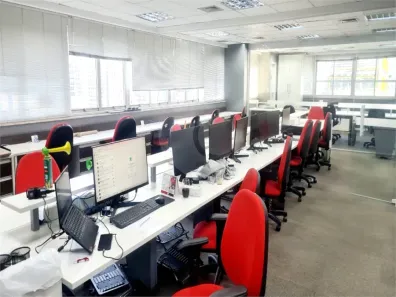 Ponto Comercial com 4 Quartos à venda, 246m² no Cerqueira César, São Paulo