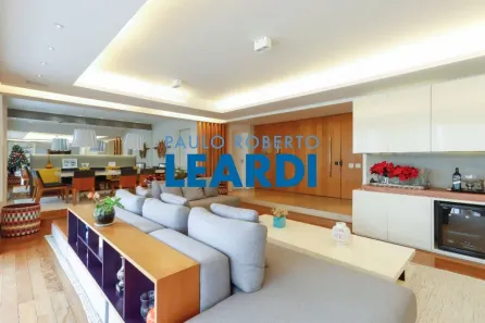 Apartamento com 4 Quartos à venda, 320m² no Santa Cecília, São Paulo