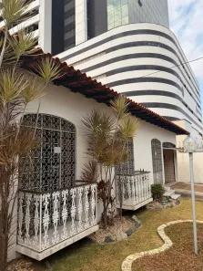 Casa com 4 Quartos para alugar, 300m² no Calhau, São Luís