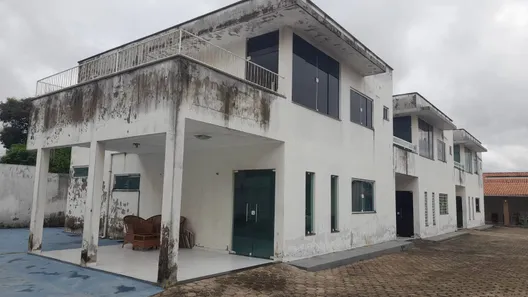 Prédio Residencial à venda, 800m² no Turu, São Luís