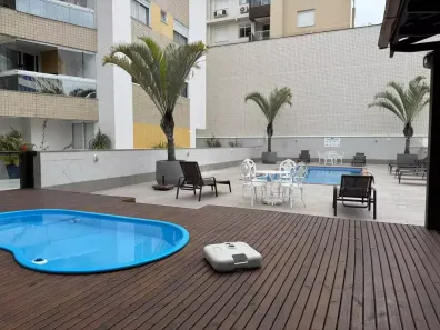 Apartamento com 2 Quartos à venda, 63m² no Coqueiros, Florianópolis