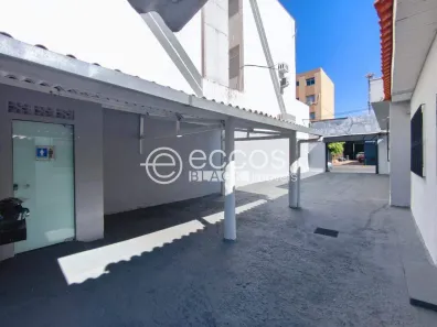 Imóvel Comercial para alugar, 233m² no Centro, Uberlândia