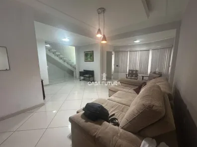 Casa com 5 Quartos à venda, 180m² no Jardim Veneza, Volta Redonda