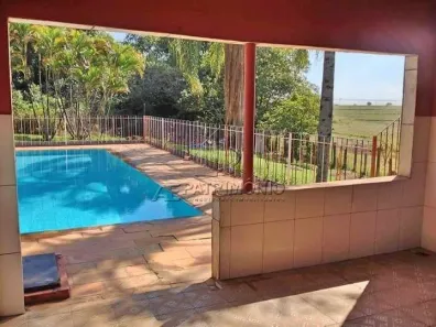 Fazenda/Sítio com 3 Quartos à venda, 200m² no Jucurupava, Salto de Pirapora