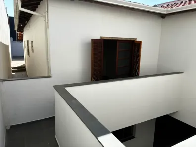 Casa com 4 Quartos para alugar, 200m² no Vila Nova Botucatu, Botucatu