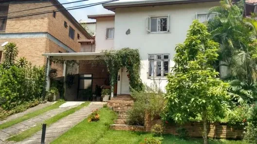 Casa de Condomínio com 3 Quartos à venda, 350m² no Terras do Madeira, Carapicuíba
