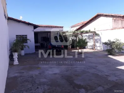 Casa com 2 Quartos à venda, 100m² no Cidade Jardim, Uberlândia