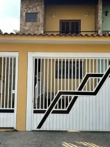 Casa com 3 Quartos à venda, 207m² no Vila Yolanda, Osasco