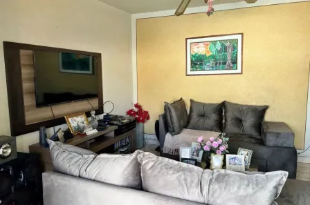 Casa com 3 Quartos à venda, 181m² no Aleixo, Manaus
