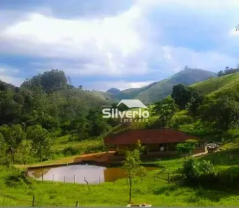 Fazenda/Sítio com 3 Quartos à venda, 250m² no Souzas, Monteiro Lobato