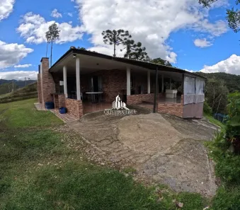 Fazenda/Sítio com 2 Quartos à venda, 164m² no Centro, São José dos Pinhais
