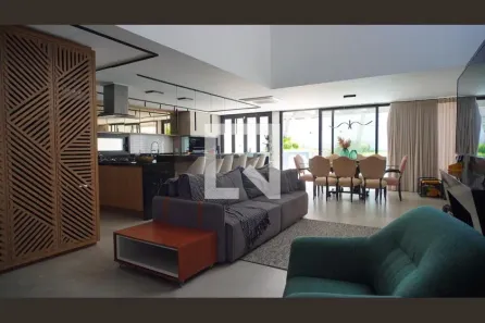 Casa com 3 Quartos à venda, 380m² no Vila Assunção, Porto Alegre