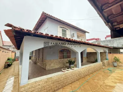 Casa com 4 Quartos à venda, 249m² no Vila Capri, Araruama