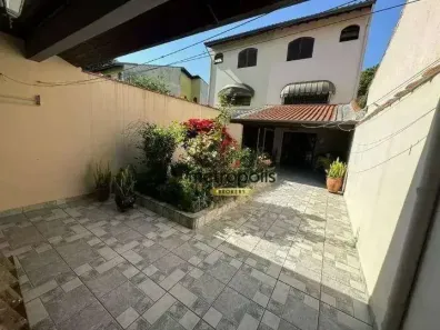 Sobrado com 3 Quartos à venda, 314m² no Vila Pires, Santo André