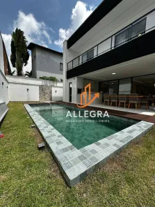 Casa com 4 Quartos para venda ou aluguel, 308m² no Cidade Alpha, Eusébio