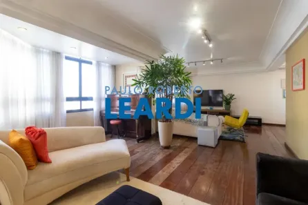 Apartamento com 4 Quartos à venda, 2000m² no Vila Gilda, Santo André