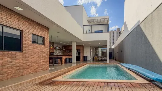 Casa com 4 Quartos à venda, 280m² no Jardim Sul, Uberlândia