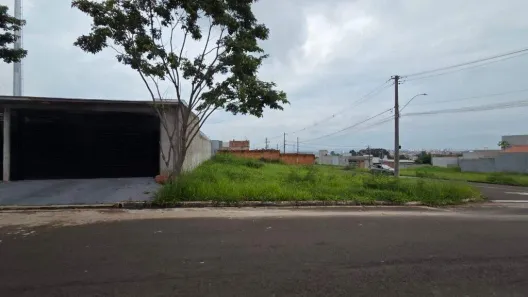 Lote/Terreno à venda, 337m² no Campestre, Piracicaba