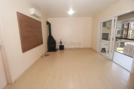Apartamento com 3 Quartos para alugar, 115m² no Centro, Pelotas