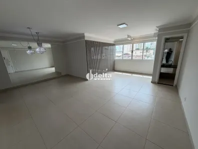 Apartamento com 4 Quartos para alugar, 147m² no Fundinho, Uberlândia