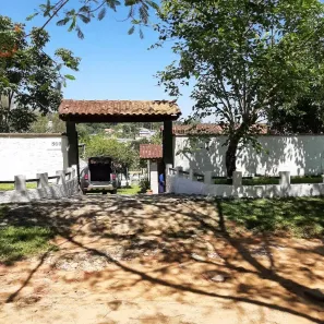 Fazenda/Sítio com 4 Quartos à venda, 140m² no Jd Castelano, Biritiba Mirim