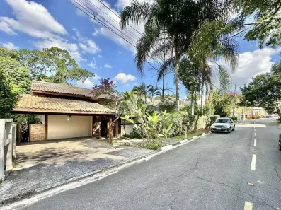 Casa de Condomínio com 5 Quartos à venda, 321m² no Aldeia da Fazendinha, Carapicuíba