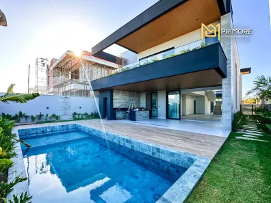 Sobrado com 4 Quartos à venda, 340m² no Cajupiranga, Parnamirim