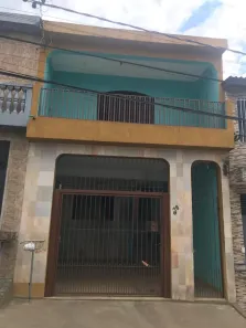 Sobrado com 3 Quartos à venda, 183m² no Parque Pinheiros, Taboão da Serra