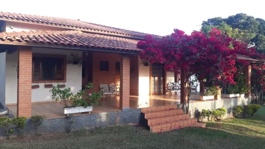 Fazenda/Sítio com 3 Quartos à venda, 219m² no Camargo, São Pedro