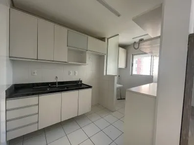Apartamento com 2 Quartos para alugar, 67m² no Ponta Negra, Manaus