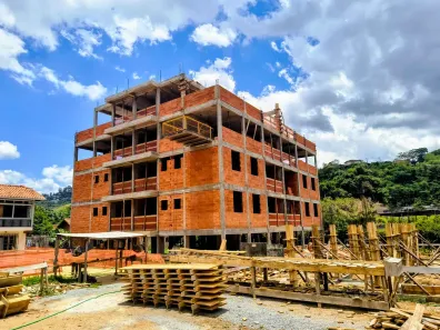 Apartamento com 3 Quartos à venda, 86m² no Itaipava, Petrópolis