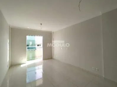 Apartamento com 3 Quartos para alugar, 100m² no Brasil, Uberlândia