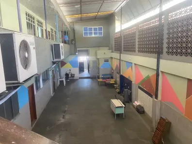 Prédio Comercial à venda, 1293m² no Antonina, São Gonçalo