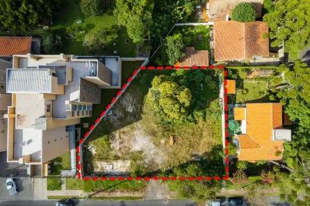 Lote/Terreno à venda, 934m² no Rebouças, Curitiba
