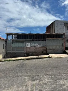 Casa com 3 Quartos à venda, 500m² no Alecrim, Natal