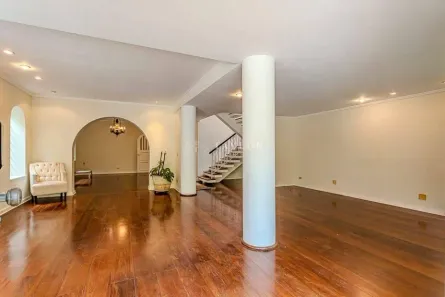 Casa com 5 Quartos à venda, 380m² no Pacaembu, São Paulo