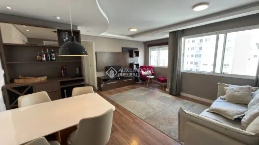 Apartamento com 2 Quartos à venda, 69m² no Vila Ipiranga, Porto Alegre