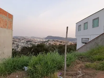 Lote/Terreno à venda, 390m² no Vivendas da Serra, Juiz de Fora