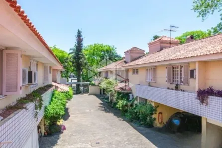 Casa de Condomínio com 3 Quartos à venda, 180m² no Jardim Isabel, Porto Alegre