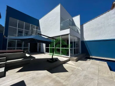 Sobrado com 3 Quartos à venda, 300m² no São Francisco da Praia, São Sebastião